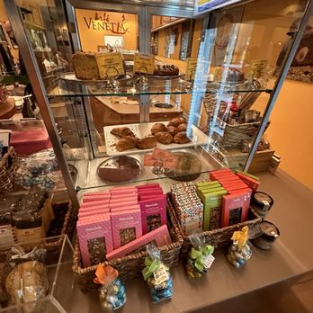 Cafe Venetia - Coffee & Tea Near Me - Palo Alto, California