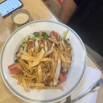 Orion Diner & Grill - Spicy Southwestern Salad - Diners Near Me - New York, New York