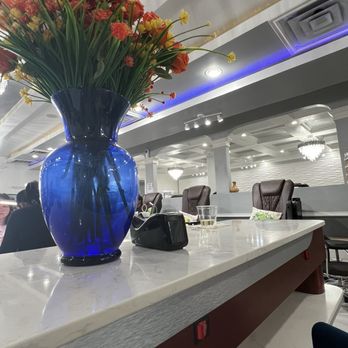 Secret Escape Nail Lounge - Clean interior for drying off your hands and feet - Nail Salons Near Me - Houston, Texas