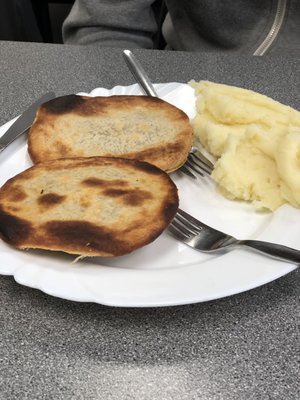 Maureen's Pie & Mash by null