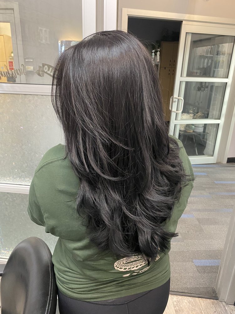 Blend Beauty Bar Logo