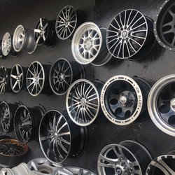 Rolling Tires & Wheels