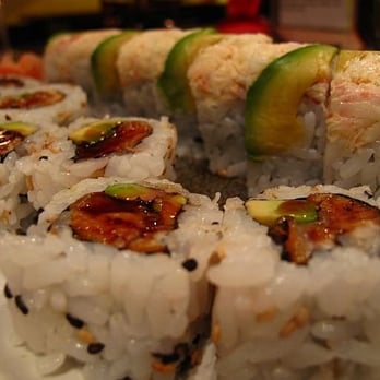 Hello Sushi Bar and Thai - Sushi Bars Near Me - Chicago, Illinois