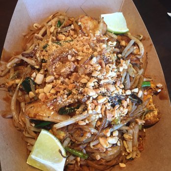 Comptoir Express NooBox - Pad Thai aux crevettes - Chinese Near Me - Brossard, Quebec Comptoir Express NooBox - Pad Thai aux crevettes - Chinese Near Me - Brossard, Quebec