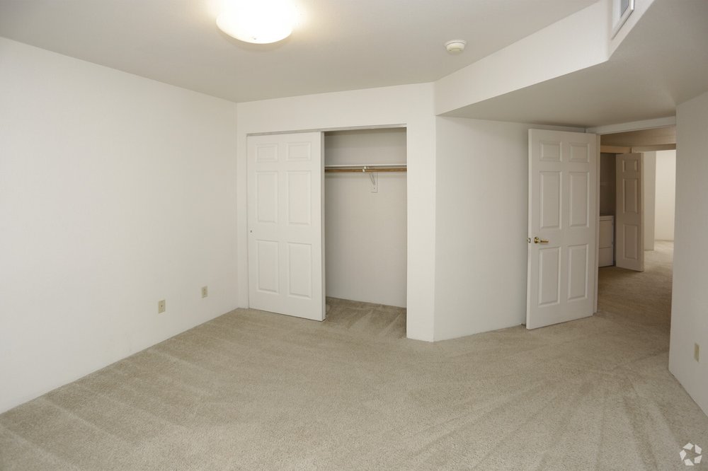 CREEKSIDE AT NORWOOD Updated October 2024 15 Photos 7219 Little