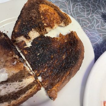 Glen's Dinette - Toast - American Near Me - Babylon, New York Glen's Dinette - Toast - American Near Me - Babylon, New York
