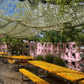 LMNO - Patio! - Mexican Near Me - Philadelphia, Pennsylvania