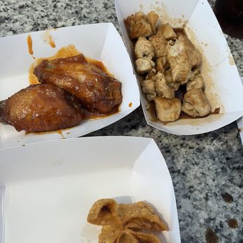 Pandan Leaves - Chicken wings app, hibachi chicken, and crab rangoon app - Sushi Bars Near Me - Jacksonville, Florida Pandan Leaves - Chicken wings app, hibachi chicken, and crab rangoon app - Sushi Bars Near Me - Jacksonville, Florida