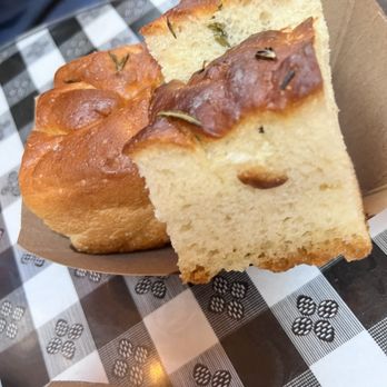 Forma Pasta Factory - complimentary bread - Italian Near Me - Brooklyn, New York Forma Pasta Factory - complimentary bread - Italian Near Me - Brooklyn, New York