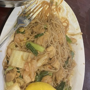 Hong Ning Restaurant - The bihon was just smothered with salty sauce. Very disappointed. - Filipino Near Me - Carol Stream, Illinois Hong Ning Restaurant - The bihon was just smothered with salty sauce. Very disappointed. - Filipino Near Me - Carol Stream, Illinois