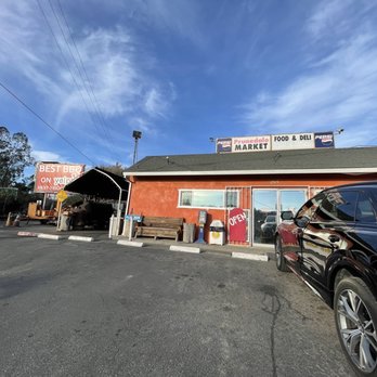Prunedale Market - Outside market, worth every mile to get here - Barbeque Near Me - Prunedale, California Prunedale Market - Outside market, worth every mile to get here - Barbeque Near Me - Prunedale, California