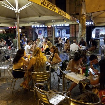 Cerveseria Universitat - Patio scene. - Bars Near Me - Barcelona, B Cerveseria Universitat - Patio scene. - Bars Near Me - Barcelona, B