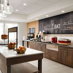 Hampton Inn Redmond Bend Airport - Breakfast Area