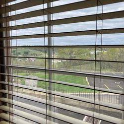 Der Dutchman - Walnut Creek - The view of the hillside and farms from our table