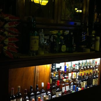 Peter McManus Cafe - Cafes Near Me - New York, New York