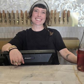 Bivouac Ciderworks - Awesome waitress - Anabella - New American Near Me - San Diego, California