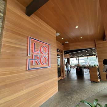 Loro Asian Smokehouse & Bar - Asian Fusion Near Me - Austin, Texas