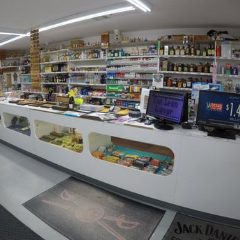 San Leon Liquor - Front counter - Beer, Wine & Spirits Near Me - Dickinson, Texas San Leon Liquor - Front counter - Beer, Wine & Spirits Near Me - Dickinson, Texas