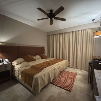 Royal Sands Resort - Room A5401B - Hotels Near Me - Cancún, ROO Royal Sands Resort - Room A5401B - Hotels Near Me - Cancún, ROO