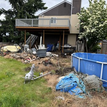Yards R Us Since 1993 - Before - Lawn Services Near Me - Seattle, Washington Yards R Us Since 1993 - Before - Lawn Services Near Me - Seattle, Washington