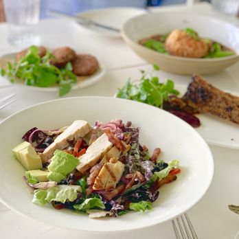 Brix - Grilled Chicken Salad - New American Near Me - Napa, California
