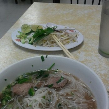 Que Huong Restaurant - Vietnamese Near Me - Phoenix, Arizona Que Huong Restaurant - Vietnamese Near Me - Phoenix, Arizona