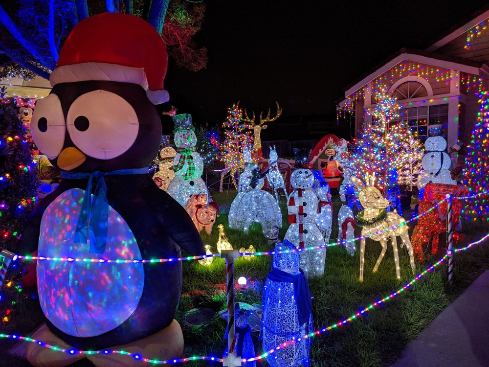 CHESTNUT CHRISTMAS LIT HOUSES 433 Photos & 67 Reviews 501 Woodside