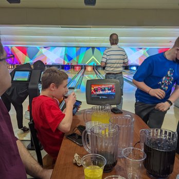 Twisted Pin - Bowling Near Me - Plainfield, Illinois