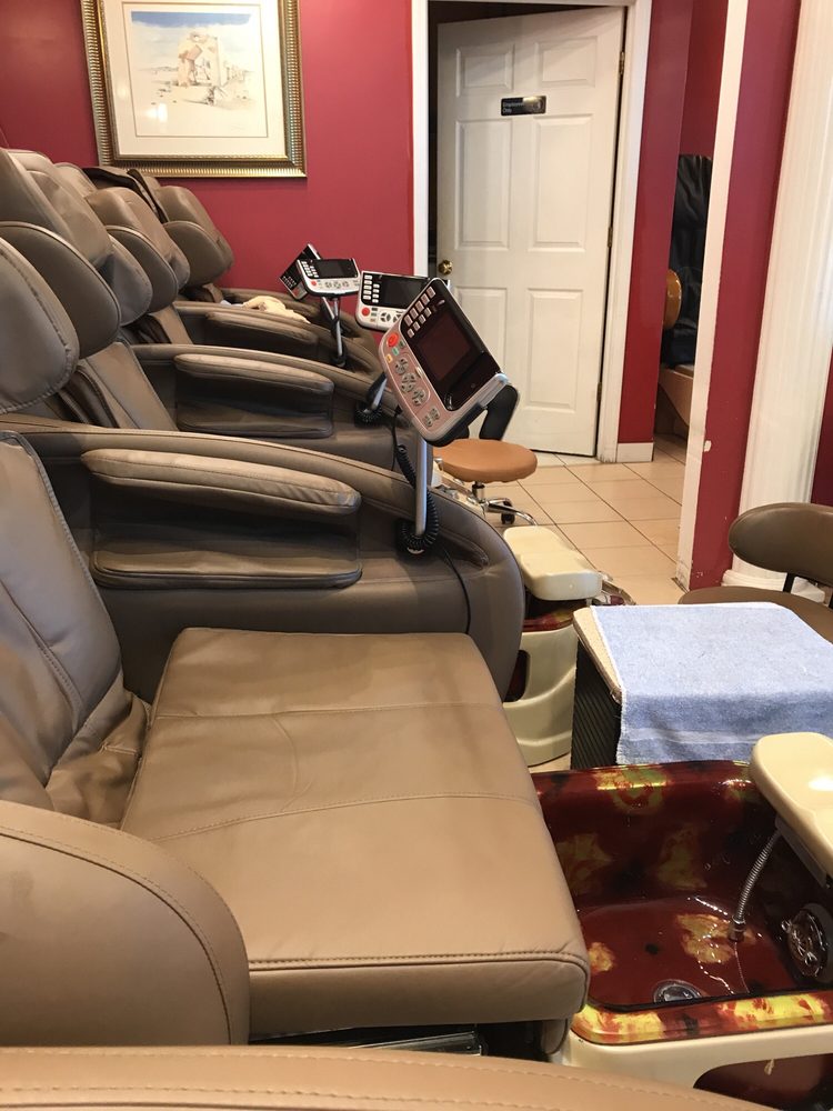 RED NAILS Updated July 2024 21 Photos & 48 Reviews 5000