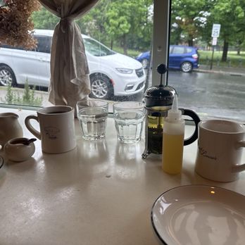 Frank & Laurie's - Breakfast & Brunch Near Me - Providence, Rhode Island Frank & Laurie's - Breakfast & Brunch Near Me - Providence, Rhode Island
