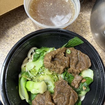 Vanessa's Dumpling House - 17. Beef Noodle Soup - Chinese Near Me - Brooklyn, New York