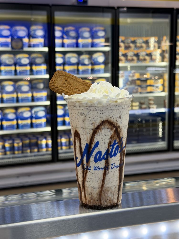 Nasto's Ice Cream Logo