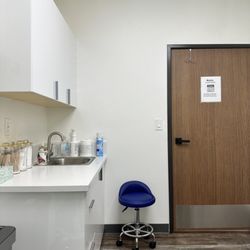 Express Urgent Care - Clean