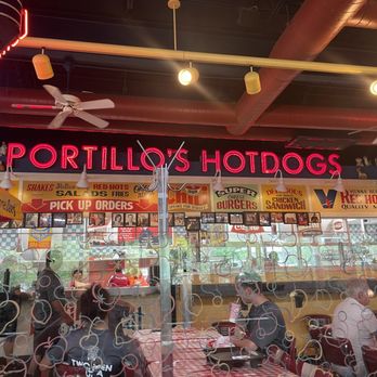 Portillo's & Barnelli's Schaumburg - Hot Dogs Near Me - Schaumburg, Illinois Portillo's & Barnelli's Schaumburg - Hot Dogs Near Me - Schaumburg, Illinois