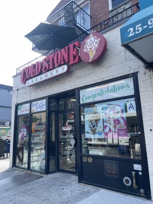 Cold Stone Creamery by null