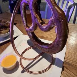 Sports & Social Dolphin Mall - Pretzel