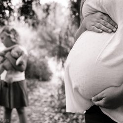 Streetlight Images - Maternity Sessions on Location: UC Santa Cruz Arboretum