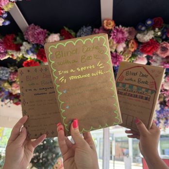 Lovestruck Books - Blind date books - Bookstores Near Me - Cambridge, Massachusetts Lovestruck Books - Blind date books - Bookstores Near Me - Cambridge, Massachusetts