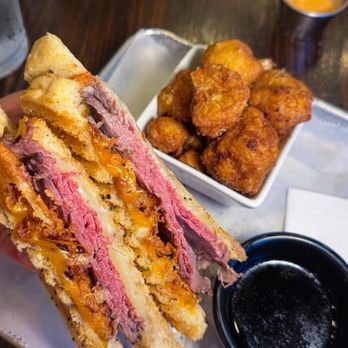 Melt Kitchen and Bar - New American Near Me - Greensboro, North Carolina