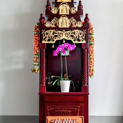 EvenFlow Yoga - Experience Yoga that is rich in philosophy and tradition.