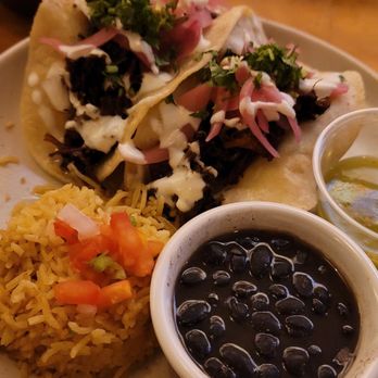 Tulum Kitchen & Bar - Oxtail tacos were good. - Seafood Near Me - Atlanta, Georgia Tulum Kitchen & Bar - Oxtail tacos were good. - Seafood Near Me - Atlanta, Georgia