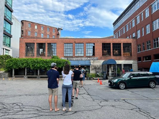 Standard Baking Co by null