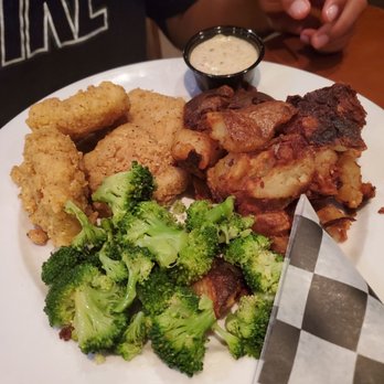 Liberty Park Grill - American Near Me - Clarksville, Tennessee