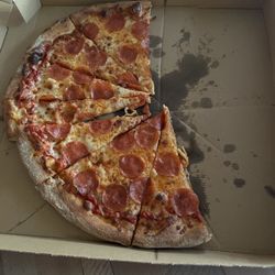Captiva Island Pizza - Pepperoni Pizza