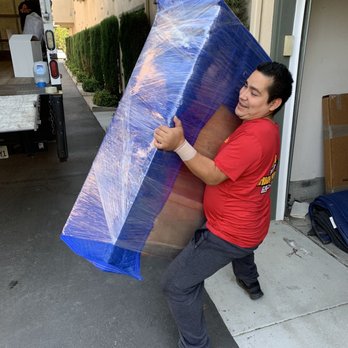 365 Days Labor Movers - Carefully loading our furniture - Movers Near Me