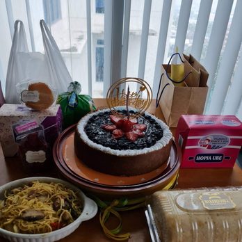 Baker's Hill - The pink box is from Bakers Hill, the cake is not. - Gift Shops Near Me - Puerto Princesa, PLW