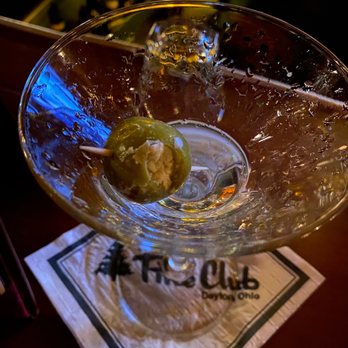 The Pine Club - Martini - American Near Me - Dayton, Ohio