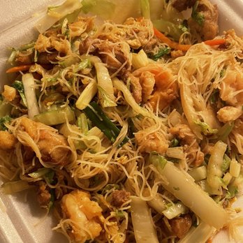 Three Bowl Restaurant - Combination vermicelli - Szechuan Near Me - Lawrence, Kansas