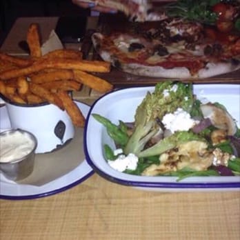 Platform Pizza Bar - Superfood salad my friend had - Pizza Near Me - Bray, WW