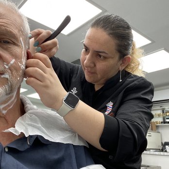 Das'it Barbershop - Barbers Near Me - Manhattan, New York Das'it Barbershop - Barbers Near Me - Manhattan, New York